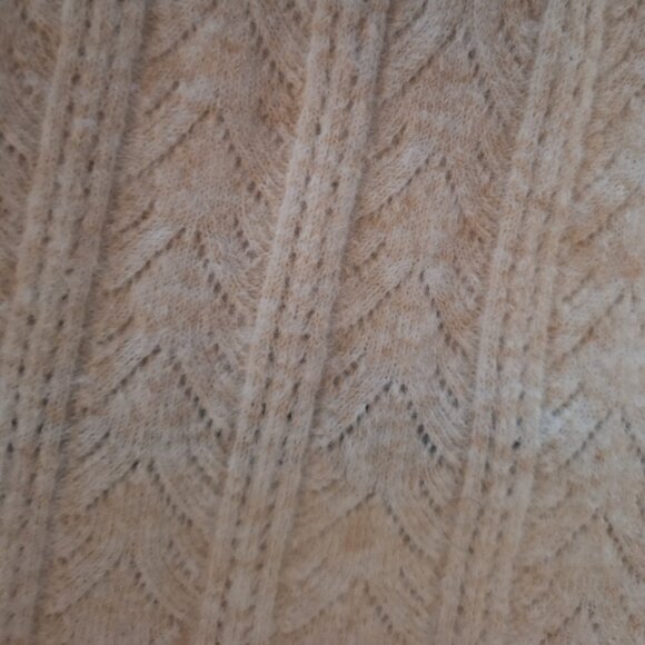 Jessica Simpson, Knit mockneck sleeveless, size S, Cream - Picture 2 of 6